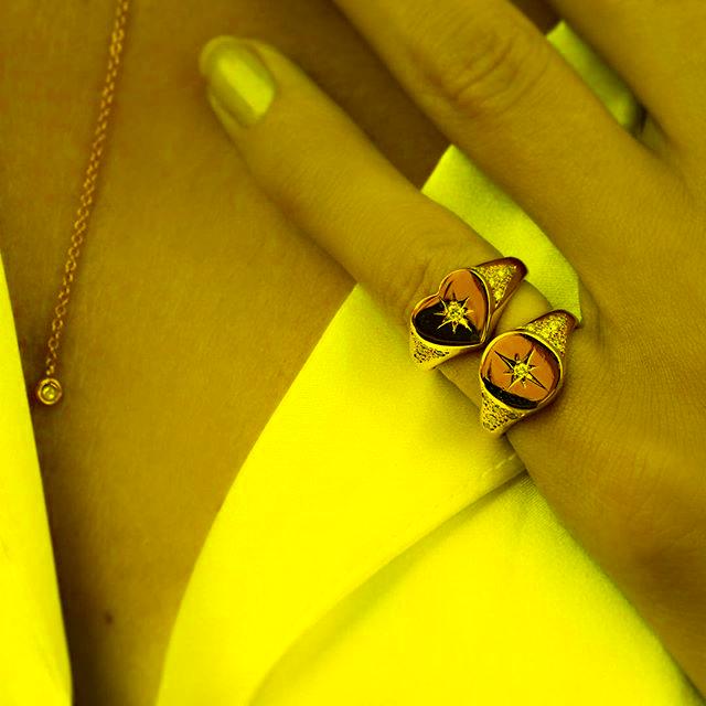Cluster Rings Fashion Gold Color Simple Design Heart Star Ring Midi Minimal Paved Cz Delicate North Top Quality Cute Elegant JewelryCluster
Cluster Rings Fashion Gold Color Simple Design Heart Star Ring Midi Minimal Paved Cz Delicate North Top Quality Cute Elegant JewelryCluster