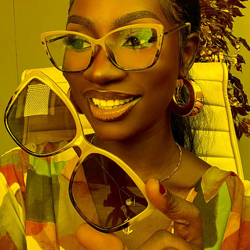 Sunglasses Trendy Clip On Women UV400 Shades Blue Light Oversized Glasses Outdoor Driving Polarized Vintage Sun GlassesSunglasses
Sunglasses Trendy Clip On Women UV400 Shades Blue Light Oversized Glasses Outdoor Driving Polarized Vintage Sun GlassesSunglasses