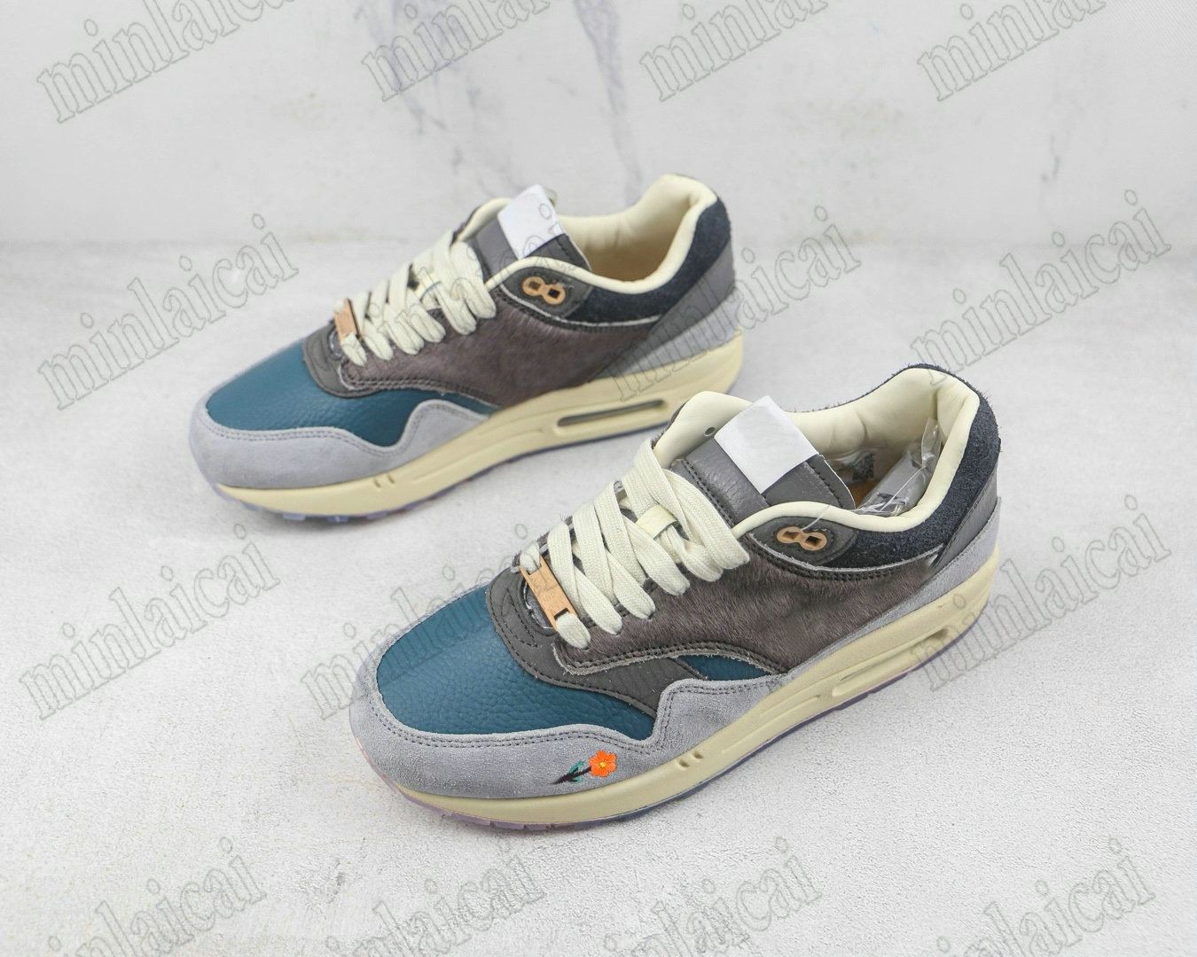 Kasina 1 Won-Ang Particle Grey DQ8475-001 Designer Sports Shoes Orange Made to Be Together Men Women Trainer Sneakers With Pony Hair Suede Leather
Kasina 1 Won-Ang Particle Grey DQ8475-001 Designer Sports Shoes Orange Made to Be Together Men Women Trainer Sneakers With Pony Hair Suede Leather