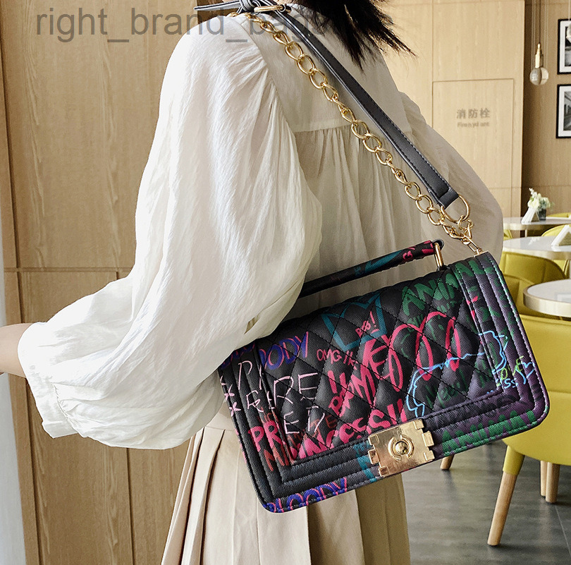 Popular Niche Graffiti Small Square Bag Summer Bags for Women Brands 2021 Rhombus Chain Shoulder Messenger Bag Woman Handbags W220810