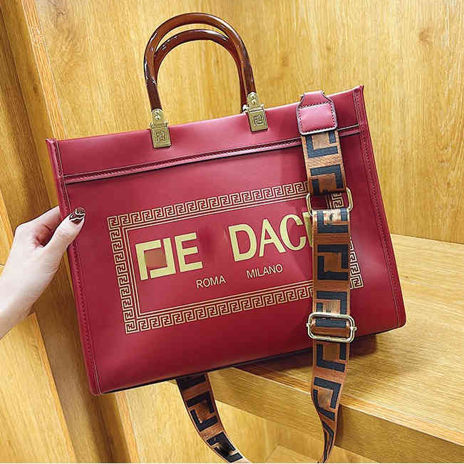 2022 F Brand new Luxury Totes Bags Handbags Totes Bag Fashion High capacity Crossbody Bag Shoulder Messenger Bags Tote Bags For Women W220811, Contact customer service
2022 F Brand new Luxury Totes Bags Handbags Totes Bag Fashion High capacity Crossbody Bag Shoulder Messenger Bags Tote Bags For Women W220811, Contact customer service