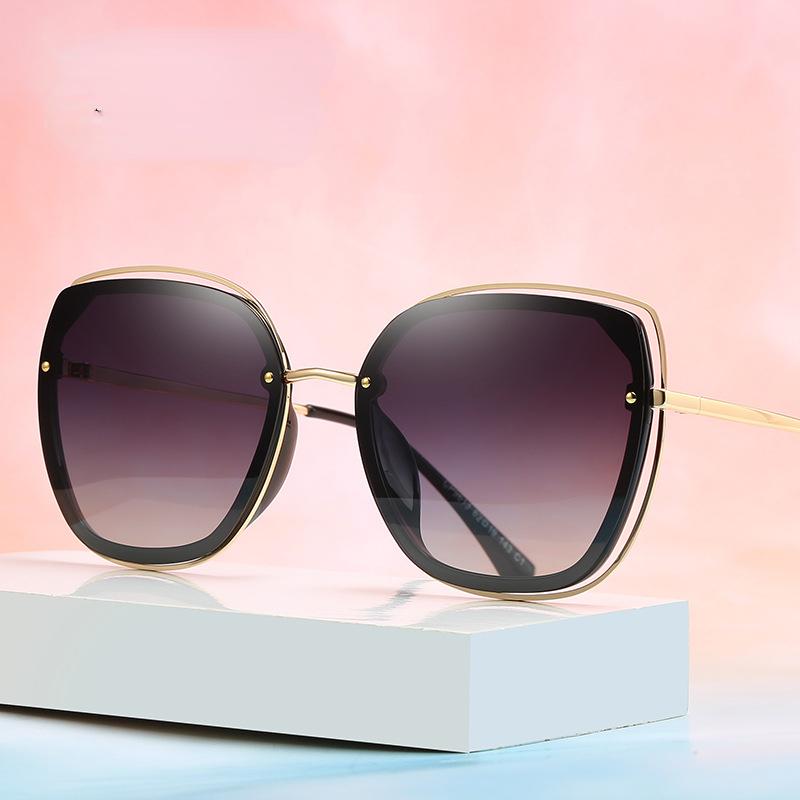 Sunglasses Fashion Women Reflective Lens Hollow Out Metal Glasses Polygonal Personality WomenSunglasses
Sunglasses Fashion Women Reflective Lens Hollow Out Metal Glasses Polygonal Personality WomenSunglasses