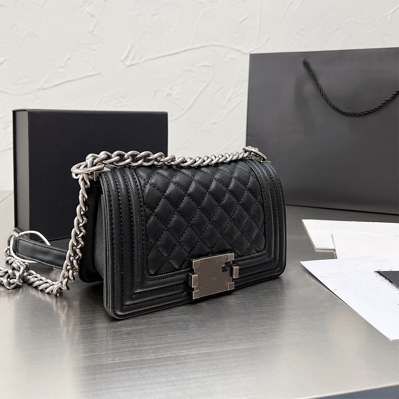 fashion luxurys designer bags women shoulder bag classic totes crossbody bag handbag Wallet chain messenger lady leather caviar quilt, Red
fashion luxurys designer bags women shoulder bag classic totes crossbody bag handbag Wallet chain messenger lady leather caviar quilt, Red