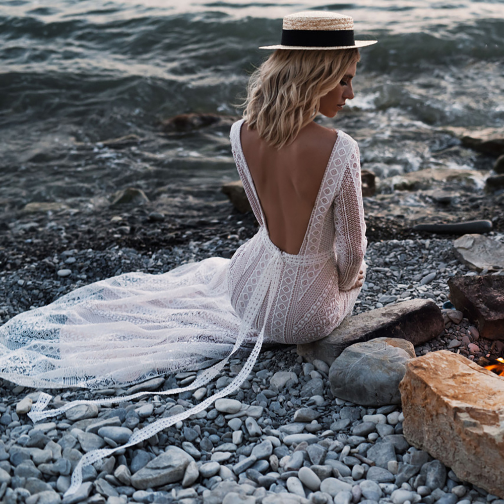 Cutout Lace Bohemian Wedding Dress 2022 Backless Beach Boho Crochet Lace Mermaid Bride Dresses Elopement Long Sleeves Country Bridal Gowns Robe De Mar