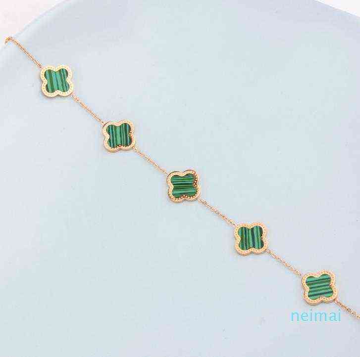 Sale Luxurious quality brand name flower with five flower nature stone pendant bracelet with rhombus clasp for women wedding gift
Sale Luxurious quality brand name flower with five flower nature stone pendant bracelet with rhombus clasp for women wedding gift