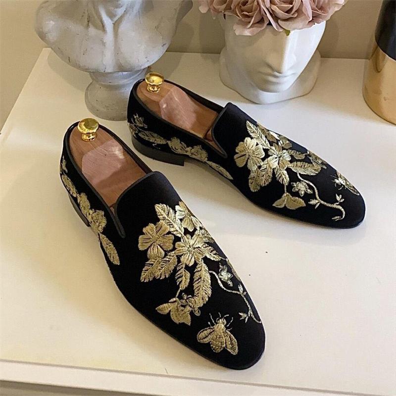 Men Elegant Loafers Faux Suede Black Round Toe Embroidery Slip-On Fashion Classic Business Casual Wedding Everyday Dress Shoes