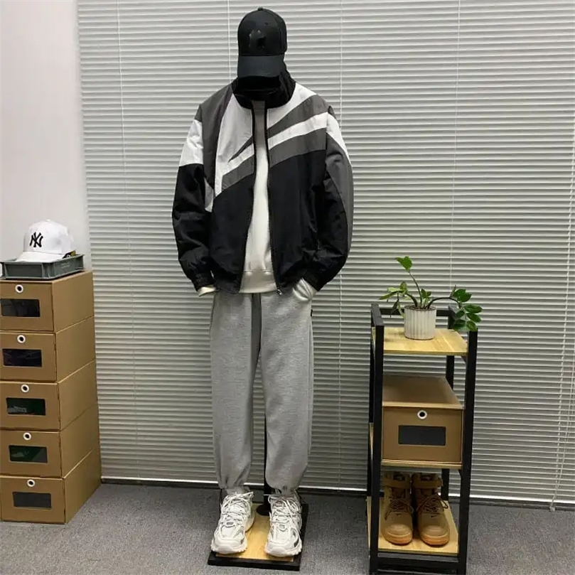 Men's Spring Jacket Men Patchwork Japanese Stand Collar Windbreaker Coat College Casual Loose Jackets Couple Hip Hop Autumn 220811