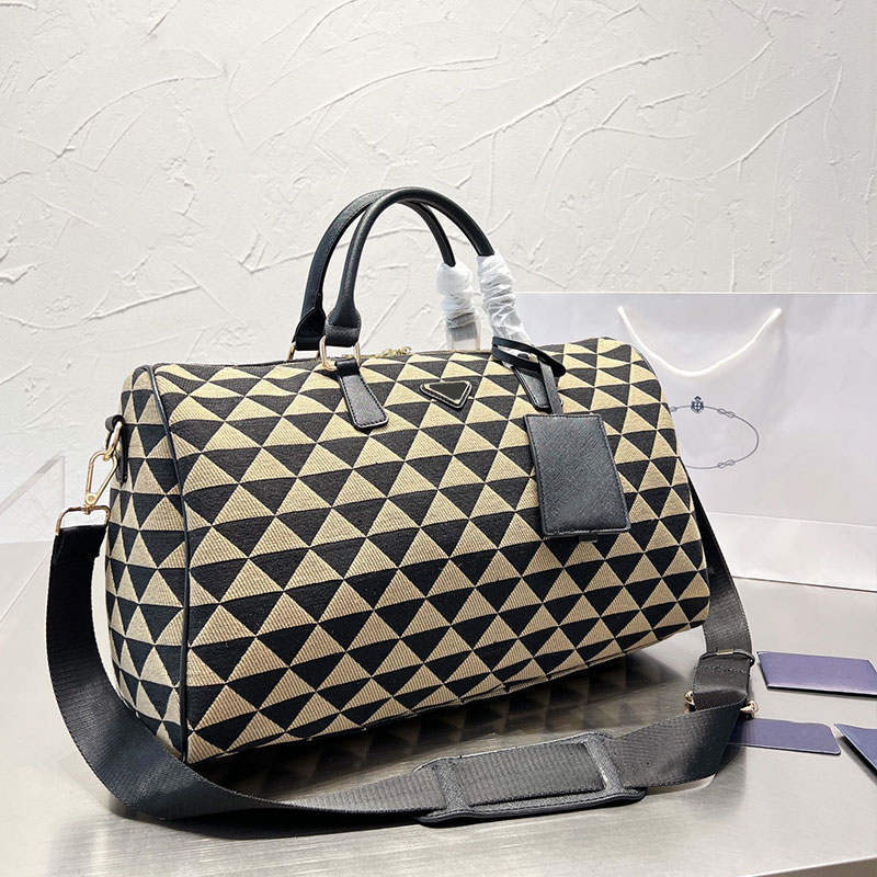 Unisex Travel Bags Tote Shoulder Bag Crossbody Duffel Handbags Adjustable Strap Large Capacity Canvas Shopping Handbags Triangle Pattern Zipper Pocket
Unisex Travel Bags Tote Shoulder Bag Crossbody Duffel Handbags Adjustable Strap Large Capacity Canvas Shopping Handbags Triangle Pattern Zipper Pocket