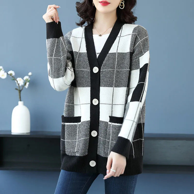 Women Plaid Knit Cardigan Oversized 5XL Sweater Coats Female Korean Causal Basic Knitwear Outerwear 90KG Fashion Streetwears New, Black
Women Plaid Knit Cardigan Oversized 5XL Sweater Coats Female Korean Causal Basic Knitwear Outerwear 90KG Fashion Streetwears New, Black