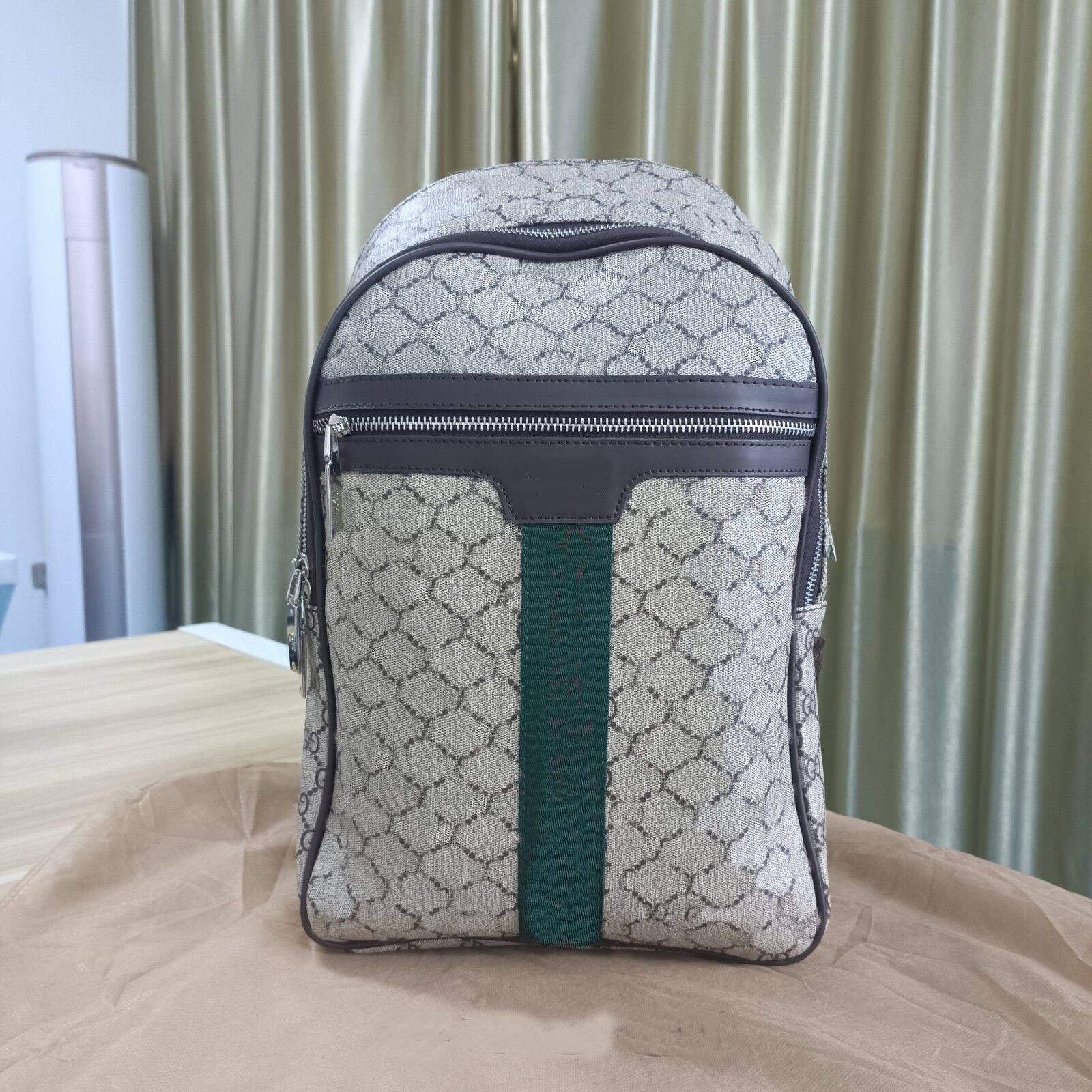 Designer Luxury GGs Bags For Womens Handbags Crossbody Purses ggitys Large Capacity Versatile Totes Multicolour Fashion Lnclined Shoulder Black Wallet 5BYP, Extra shipping
Designer Luxury GGs Bags For Womens Handbags Crossbody Purses ggitys Large Capacity Versatile Totes Multicolour Fashion Lnclined Shoulder Black Wallet 5BYP, Extra shipping