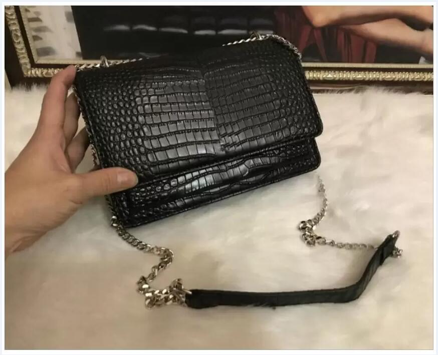 Designer Women Shoulder Crossbody Bag Luxury Alligator Leather Handbags Purse Metal Chain Shopping Totes Wallets, With logo (no box)
Designer Women Shoulder Crossbody Bag Luxury Alligator Leather Handbags Purse Metal Chain Shopping Totes Wallets, With logo (no box)