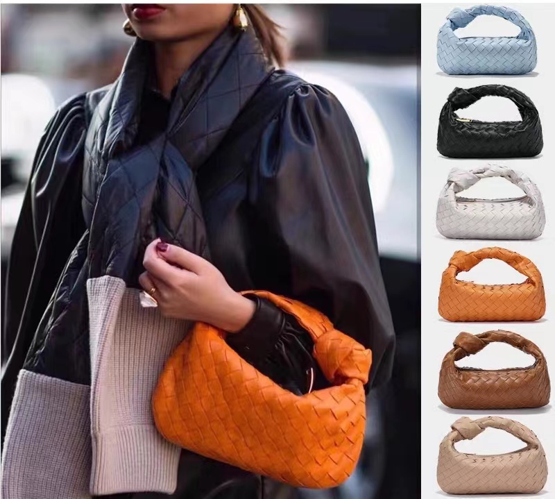 The Newest Cowhide Leather Knot Bag Weave Real Leather Handmade Sling Bags Large Capacity Shopper Bags Luxury Designer Totes, White
The Newest Cowhide Leather Knot Bag Weave Real Leather Handmade Sling Bags Large Capacity Shopper Bags Luxury Designer Totes, White