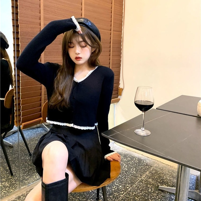 Black Cardigan Women Chic Vintage Fall Slim College Girls Cropped Knitwear All-match Ulzzang Simple Stylish Female Sweater Basic 220818