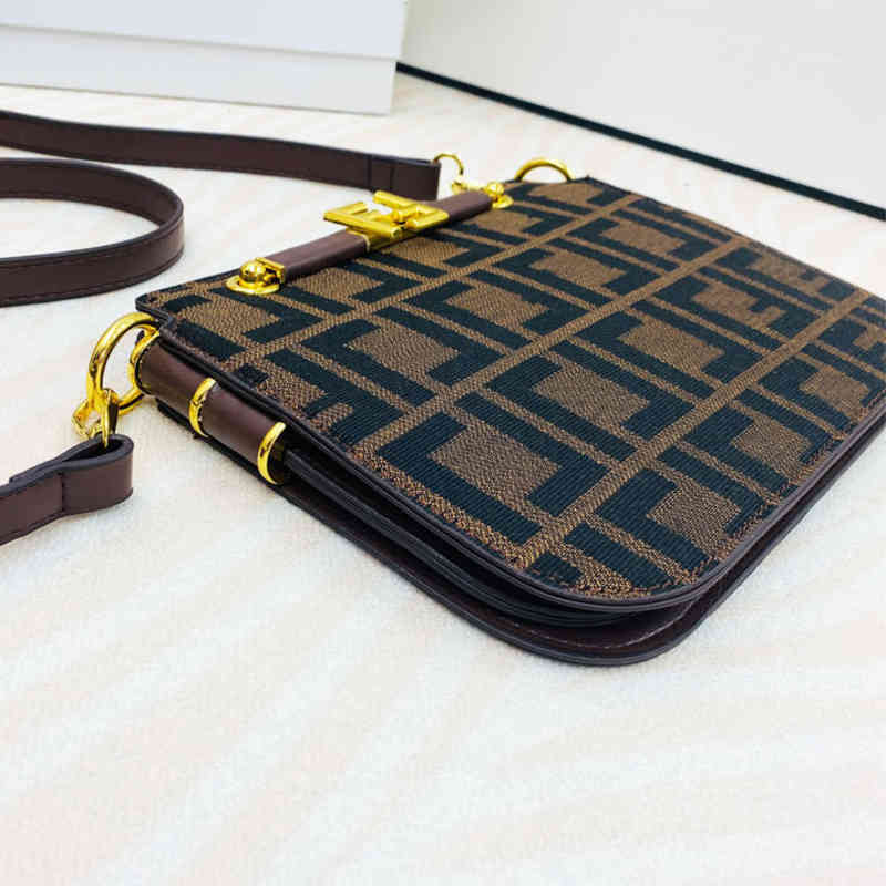 Handbags sling shoulder women's Single Shoulder Bag Messenger flower hand paper letter envelope, Brown
Handbags sling shoulder women's Single Shoulder Bag Messenger flower hand paper letter envelope, Brown