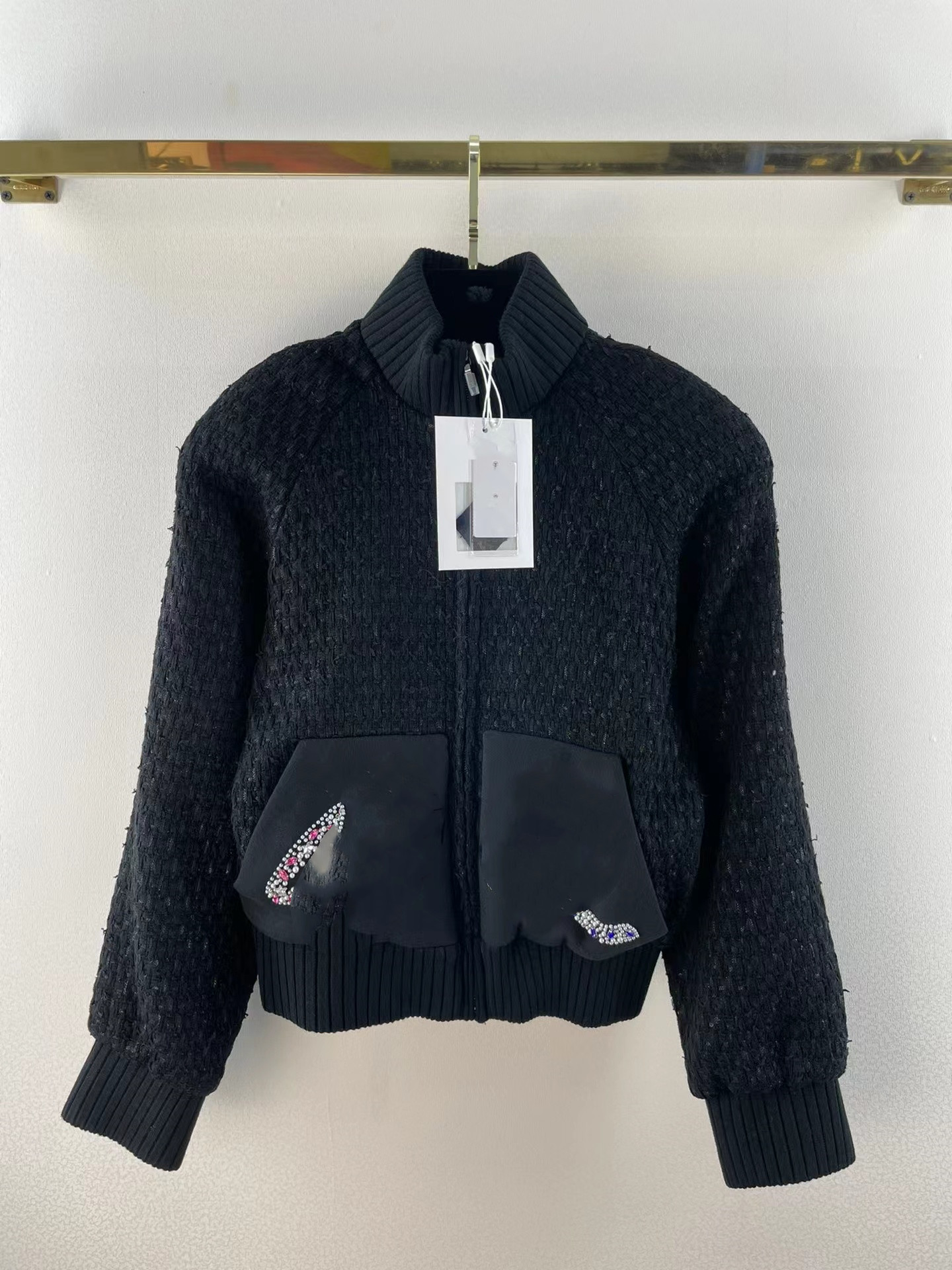 Milan Runway Coats 2022 New Autumn Winter Women' Jackets Stand Collar Long Sleeve Designer Tops Brand Same Style Outerwear 0818-22, Picture color
Milan Runway Coats 2022 New Autumn Winter Women' Jackets Stand Collar Long Sleeve Designer Tops Brand Same Style Outerwear 0818-22, Picture color