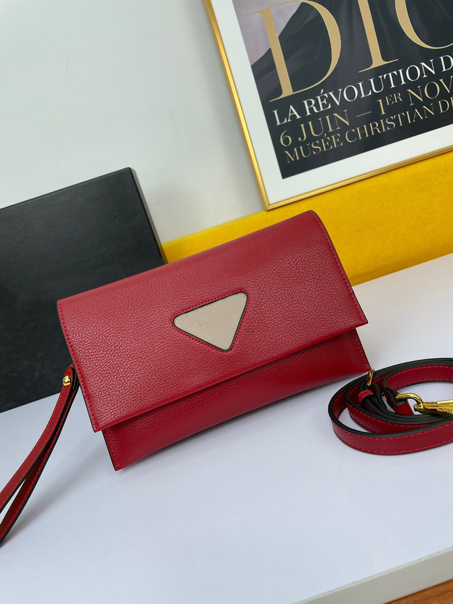 Top Quality Luxury Bags Designers Totes for Lady flip cover magnetic suction single shoulder inclined span bag Fashion Cross-body Bag, ##
Top Quality Luxury Bags Designers Totes for Lady flip cover magnetic suction single shoulder inclined span bag Fashion Cross-body Bag, ##
