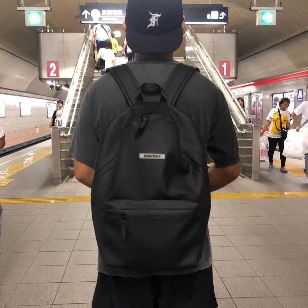 High Street Fashion Brand Fog Backpack Essentials Double Line Series Leisure Student Computer Bag, Black
High Street Fashion Brand Fog Backpack Essentials Double Line Series Leisure Student Computer Bag, Black