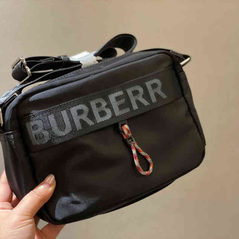 Designer Burberys Handbags mens womens canvas lattice camera chest bag leisure letter shoulder strap light comfortable large capacity place, Grid
Designer Burberys Handbags mens womens canvas lattice camera chest bag leisure letter shoulder strap light comfortable large capacity place, Grid