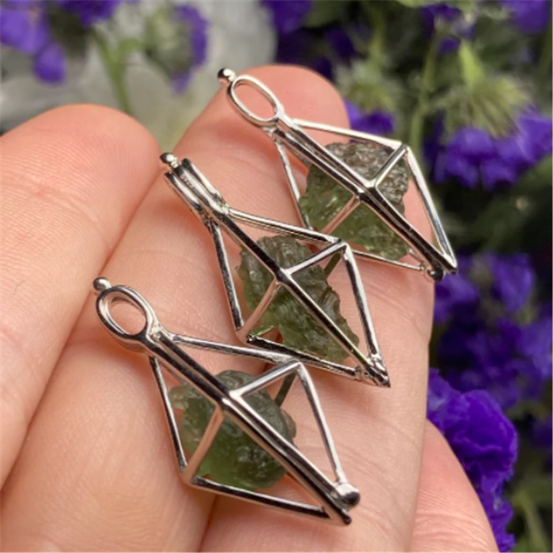 Genuine Moldavite Crystal with Large Herkimer Necklace Czech Republic Tektite Healing Stone Locket Necklace Moldavite Crystal 220818