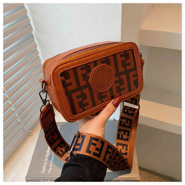 65% Off Factory Online Clearance Fashion camera in fashion personalized wide shoulder strap Single Shoulder Bag simple small square bag, Red
65% Off Factory Online Clearance Fashion camera in fashion personalized wide shoulder strap Single Shoulder Bag simple small square bag, Red
