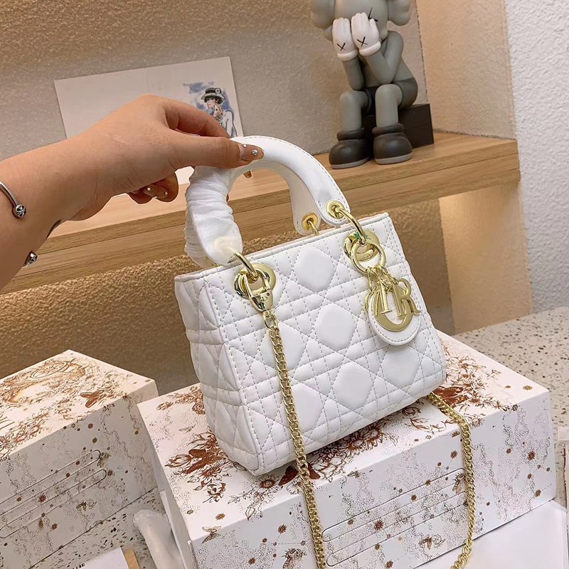 Fashion luxury Designers Bags Messenger handbags high quality Purse lady women Shoulder Bags
Fashion luxury Designers Bags Messenger handbags high quality Purse lady women Shoulder Bags