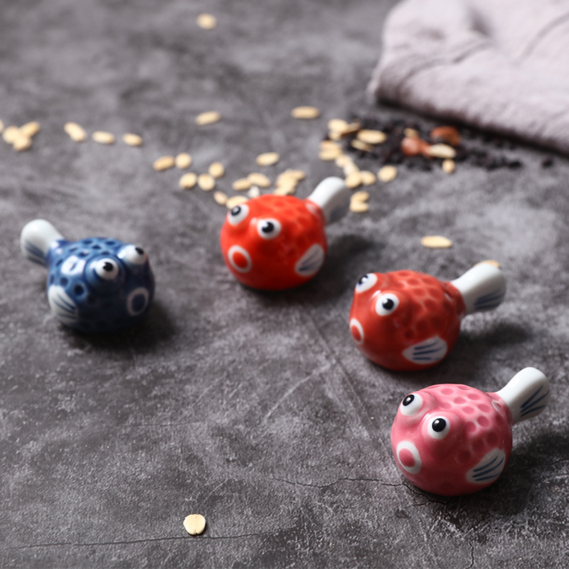 Puffer Fish Chopstick Rest Japanese Ceramic Chopsticks Stand Storage Funny Cartoon Shape Restaurant Supplies 0113I