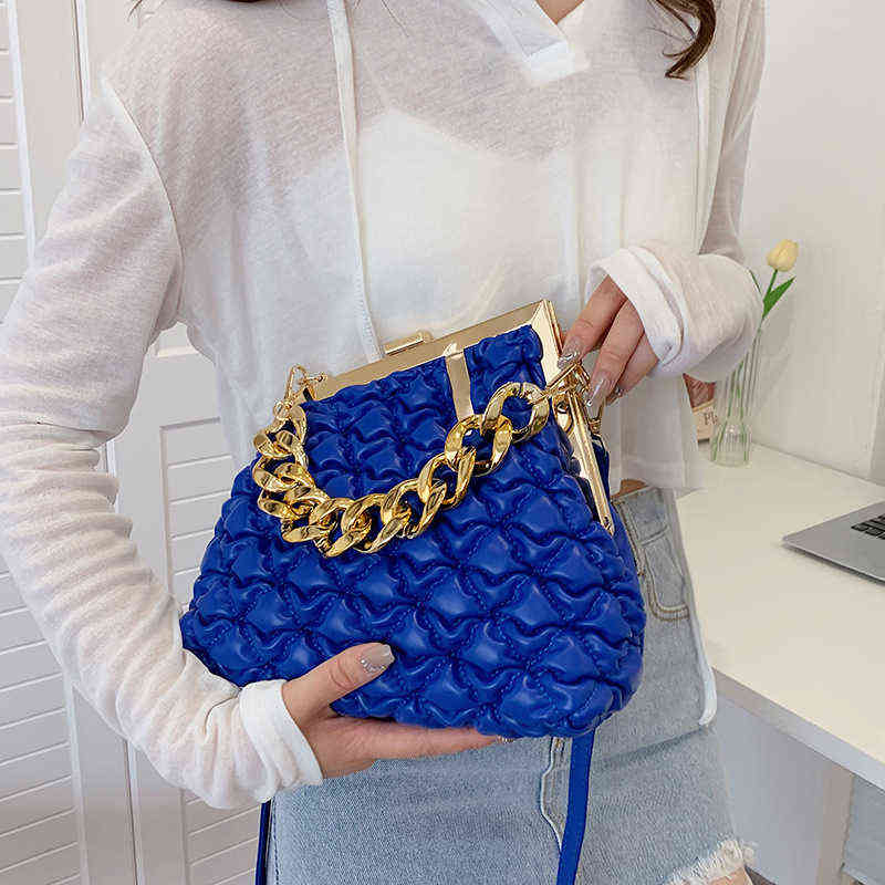 Handbags 2022 new bag Female Minority design fashionable women's shoulder versatile texture portable cross bag, Black
Handbags 2022 new bag Female Minority design fashionable women's shoulder versatile texture portable cross bag, Black