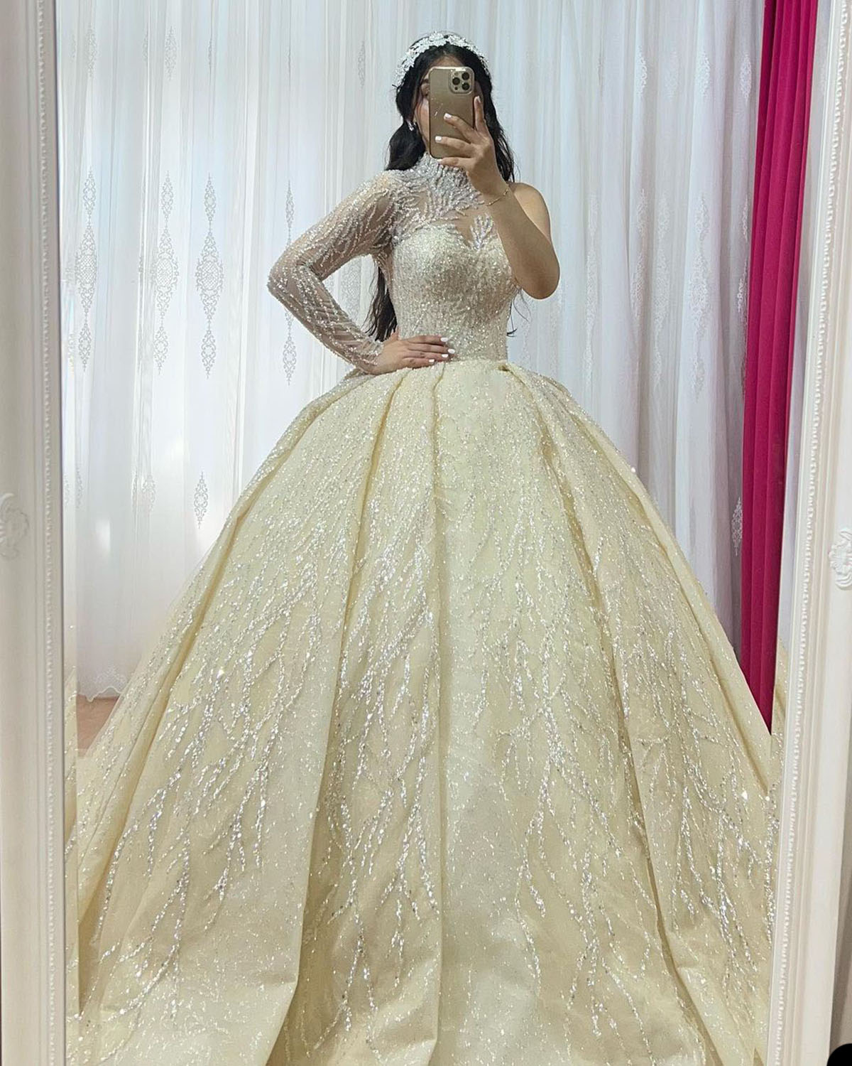 Luxurious Ball Gown Sequins Wedding Dress High Neck One Shoulder Sweep Train Custom Made Bridal Robes Vestido De Novia