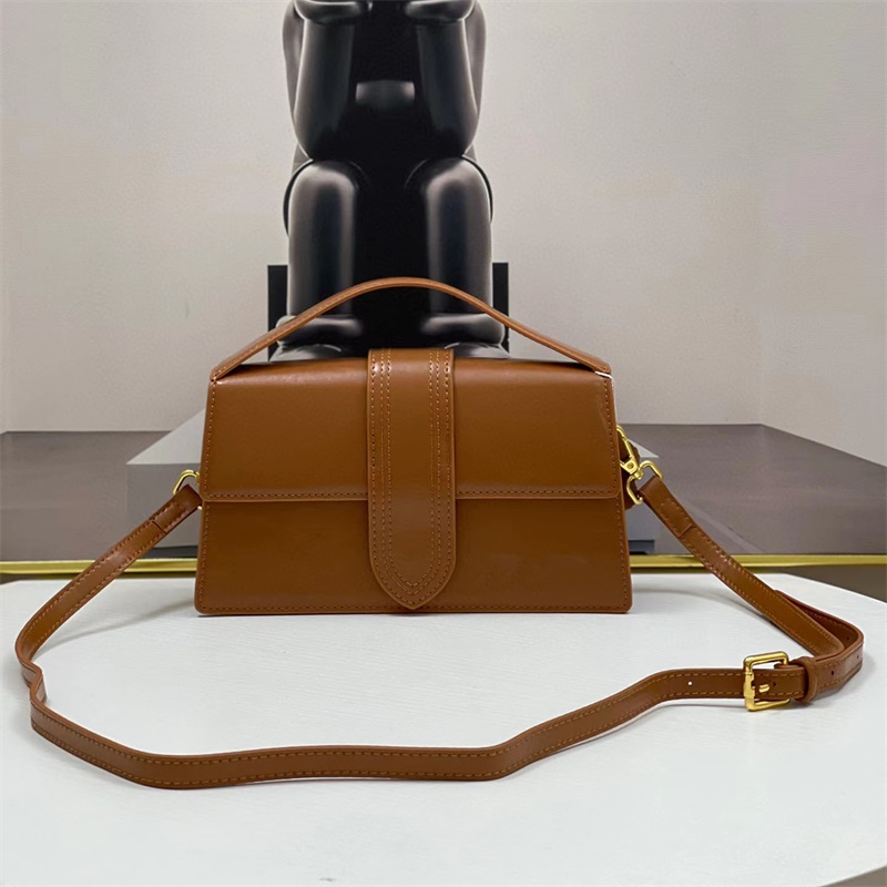 Top Quality Envelope Handbag Le Bambinou Totes Bags Designer women Purse pink brown Geninue Leather Crossbody bag 24cm, Color 1
Top Quality Envelope Handbag Le Bambinou Totes Bags Designer women Purse pink brown Geninue Leather Crossbody bag 24cm, Color 1
