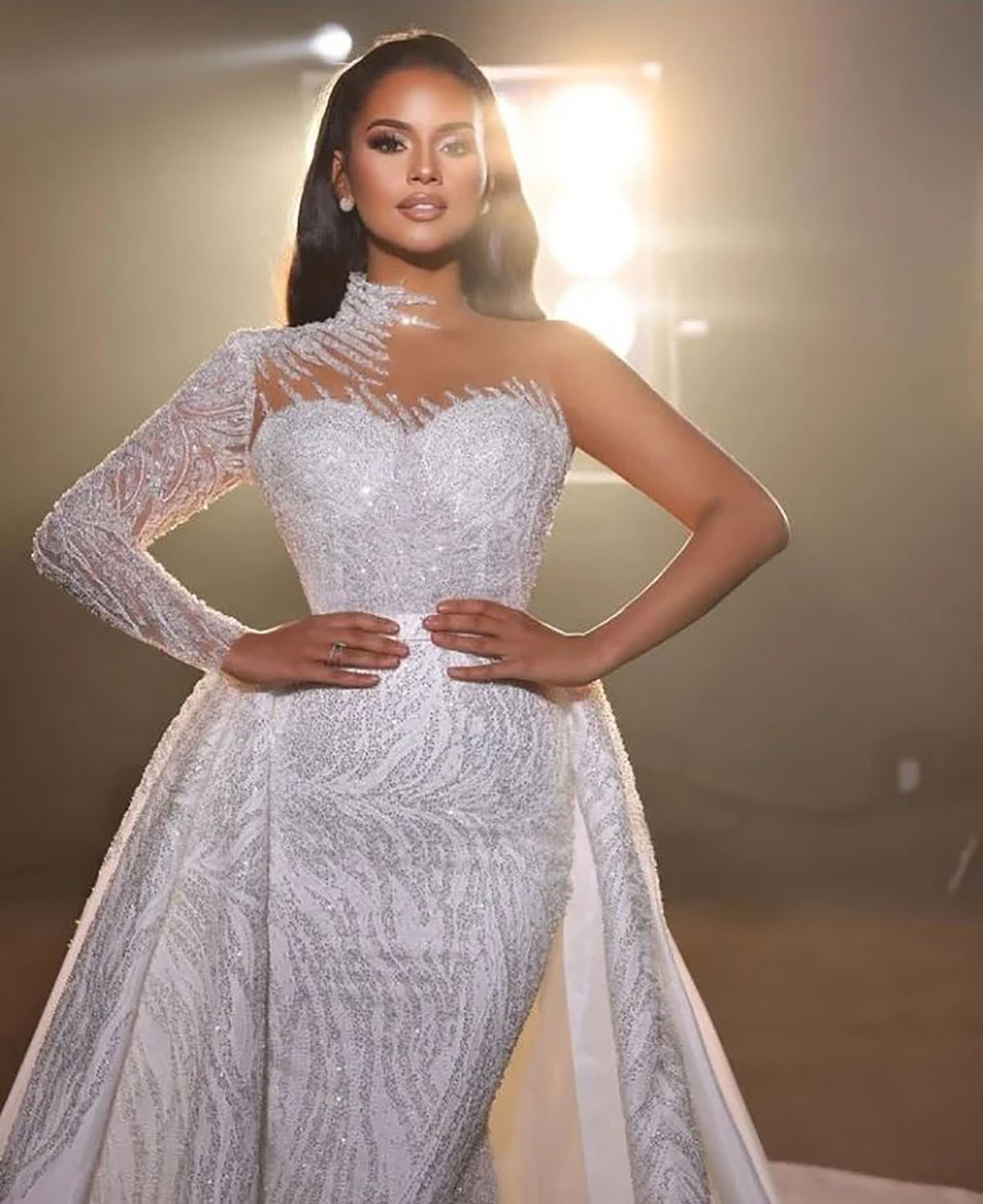 Saudi Arabia Sparkly Sequins Mermaid Wedding Dress Long Sleeve High Neck Bridal Gowns Beads Bride robes de