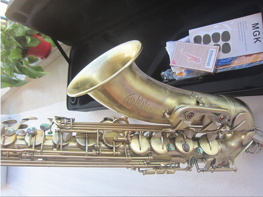2023 New Mark VI sax tenor sax Brass Saxophone Bb tenor saxophone Antique copper simulation Sax music and case
2023 New Mark VI sax tenor sax Brass Saxophone Bb tenor saxophone Antique copper simulation Sax music and case