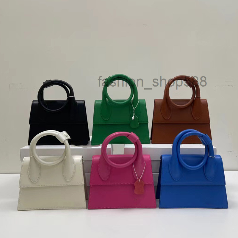 20cm with newest plain weave le chiquito women bags purse handbag designer leather small bag noeud hand coin flap 2022 1690
20cm with newest plain weave le chiquito women bags purse handbag designer leather small bag noeud hand coin flap 2022 1690