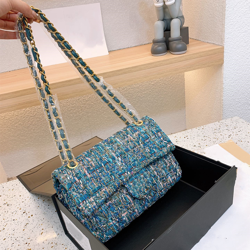 Top Fashion Women Handbag Luxury Designer Leather Bags High Quality Wool Quilted Double Flap Chain Shoulder Bag 25cm Spring and Autumn New Handbag Crossbody Purses, Box
Top Fashion Women Handbag Luxury Designer Leather Bags High Quality Wool Quilted Double Flap Chain Shoulder Bag 25cm Spring and Autumn New Handbag Crossbody Purses, Box