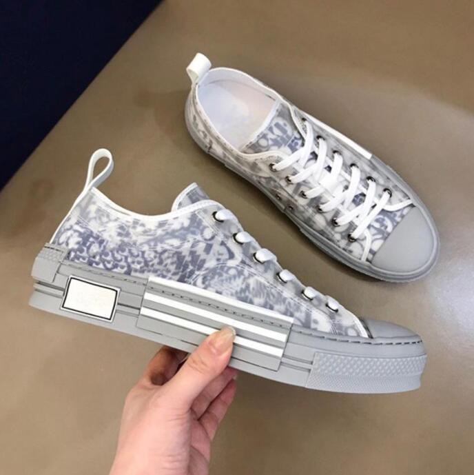 Designer Ladies Casual Shoes Sneakers Same Style Lace-Up Sneakers Round Toe shoe, Beige
Designer Ladies Casual Shoes Sneakers Same Style Lace-Up Sneakers Round Toe shoe, Beige