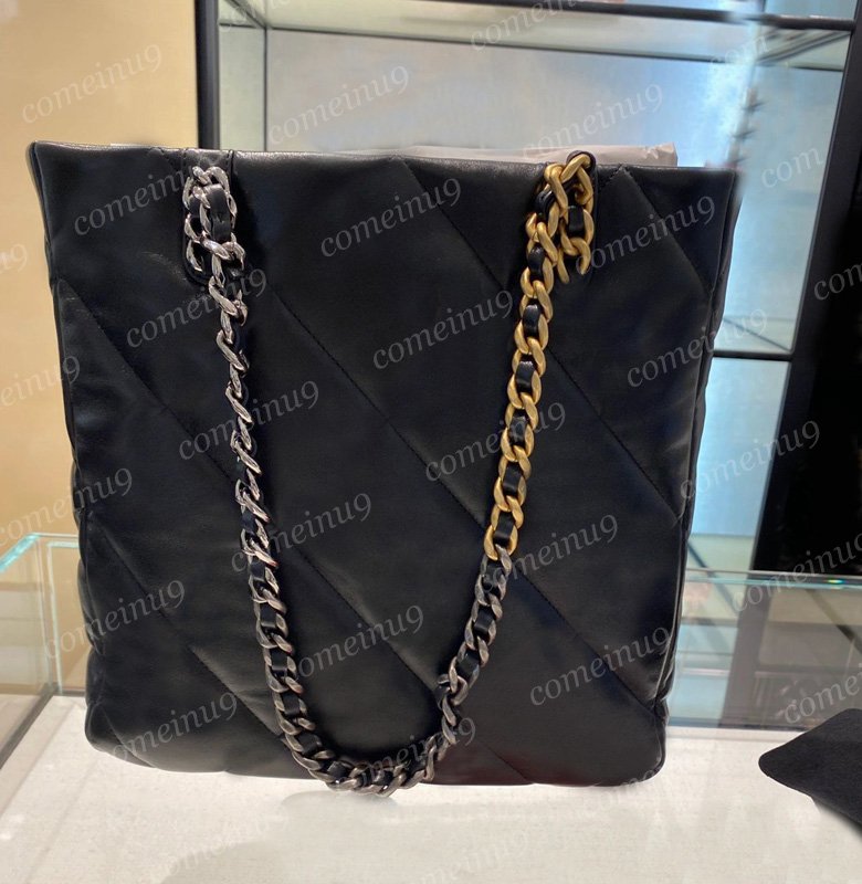 22Bag Original quality women tote bags soft lambskin quilted chain handbags large ladies shoulder crossbody bag 19 purse with dust bag black gray white 10A Grade, Contact us
22Bag Original quality women tote bags soft lambskin quilted chain handbags large ladies shoulder crossbody bag 19 purse with dust bag black gray white 10A Grade, Contact us