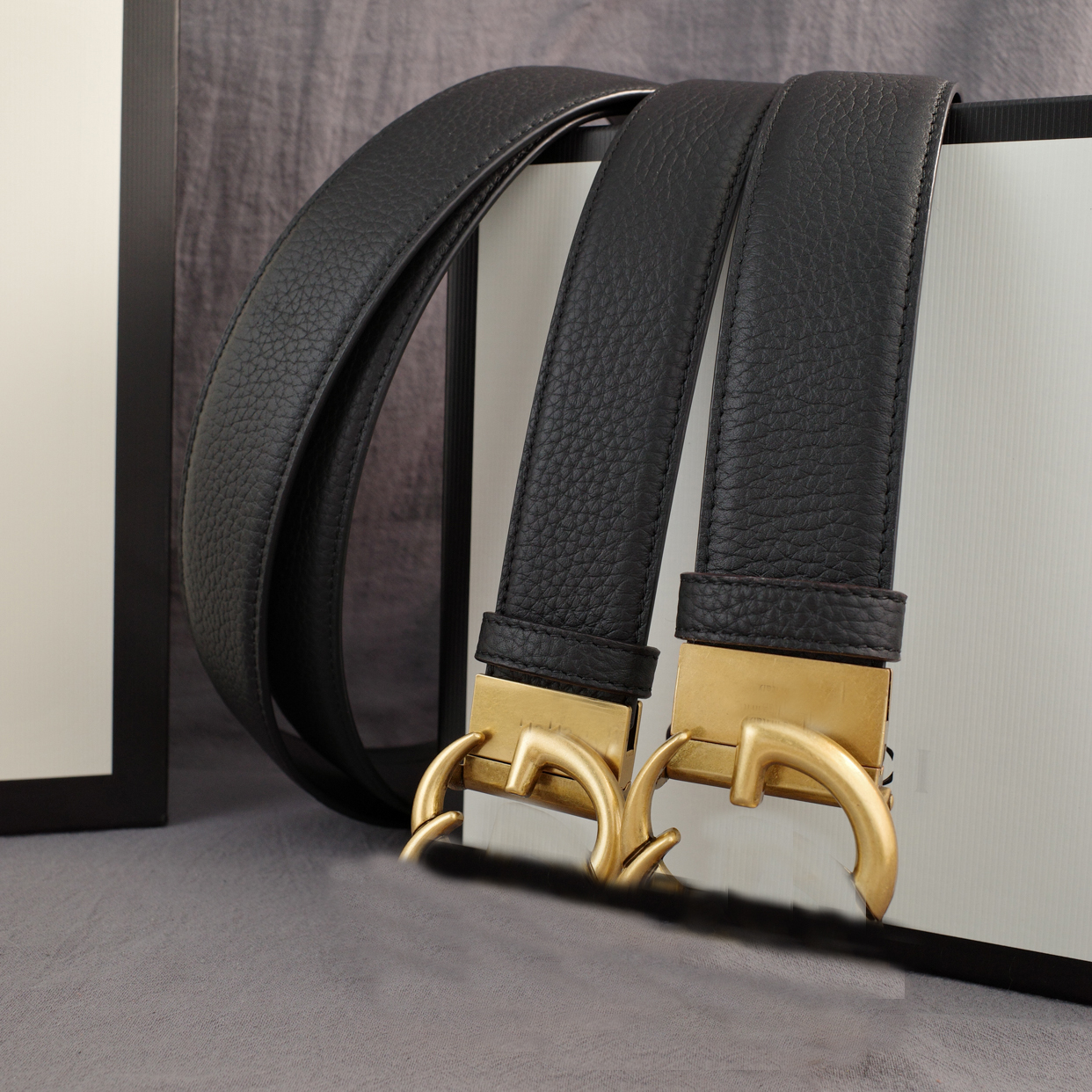 Men's women's belt fashion high quality many color optional Ccowhide lychee crocodile skin leather belts classic black brown belt 3.4cm 3.8cm wide with gift box, No box if need box pls select
Men's women's belt fashion high quality many color optional Ccowhide lychee crocodile skin leather belts classic black brown belt 3.4cm 3.8cm wide with gift box, No box if need box pls select