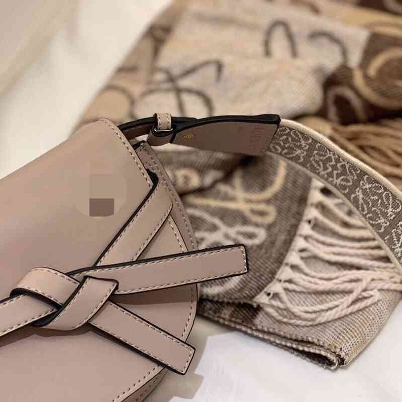 Bags Crossbody Loewees Handbags Bag Women 2022 Includes Color Matching Saddle Napa Leather Size Single Shoulder Messenger Women's Net Red, Sand
Bags Crossbody Loewees Handbags Bag Women 2022 Includes Color Matching Saddle Napa Leather Size Single Shoulder Messenger Women's Net Red, Sand