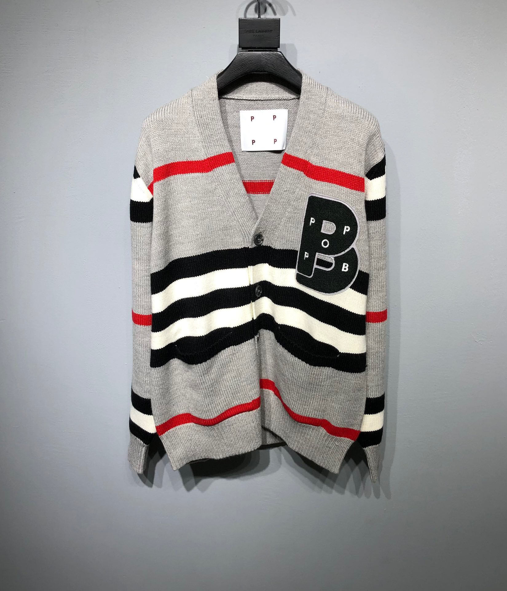 New AOP jacquard letter knitted sweater in autumn / winter 2022acquard knitting machine e Custom jnlarged detail crew neck cotton ce4343w
New AOP jacquard letter knitted sweater in autumn / winter 2022acquard knitting machine e Custom jnlarged detail crew neck cotton ce4343w