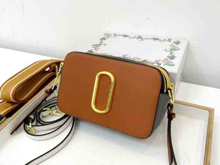 Top Quality Women Bags zhouzhoubao123 Luxurys Designers Totes Bags Vintage Womens Marc Jocobs Bag Tote Shopping Purse Leather Backpack Classic Cross Body CRWA