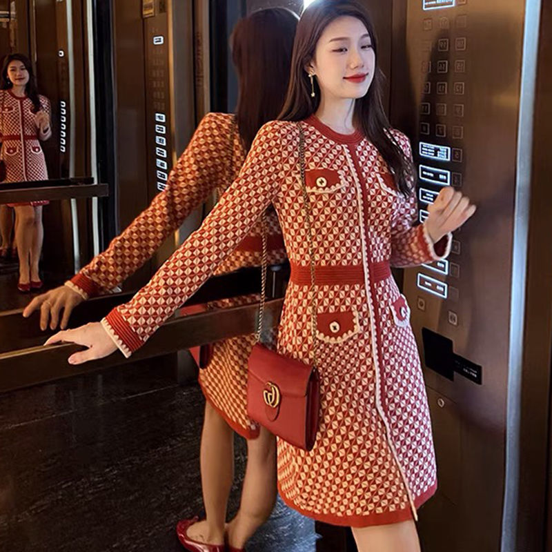 Women' long sleeve dress o-neck red geometric pattern knitted high waist a-line vestidos SMLXL
Women' long sleeve dress o-neck red geometric pattern knitted high waist a-line vestidos SMLXL