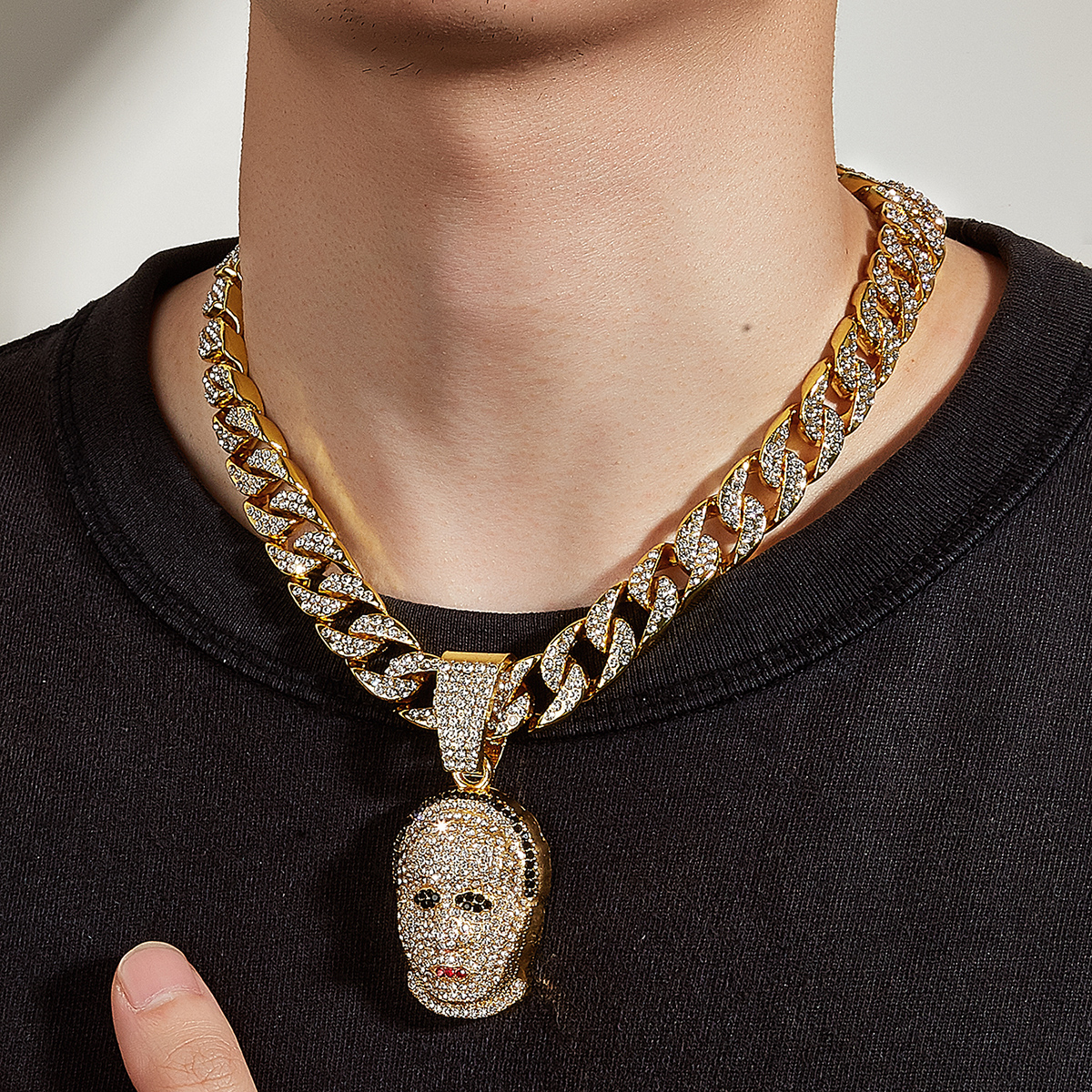 Mens Iced Out Chain Hip Hop Jewelry Necklace Bracelets Gold Silver Miami Cuban Link Chains Necklaces Skull
Mens Iced Out Chain Hip Hop Jewelry Necklace Bracelets Gold Silver Miami Cuban Link Chains Necklaces Skull