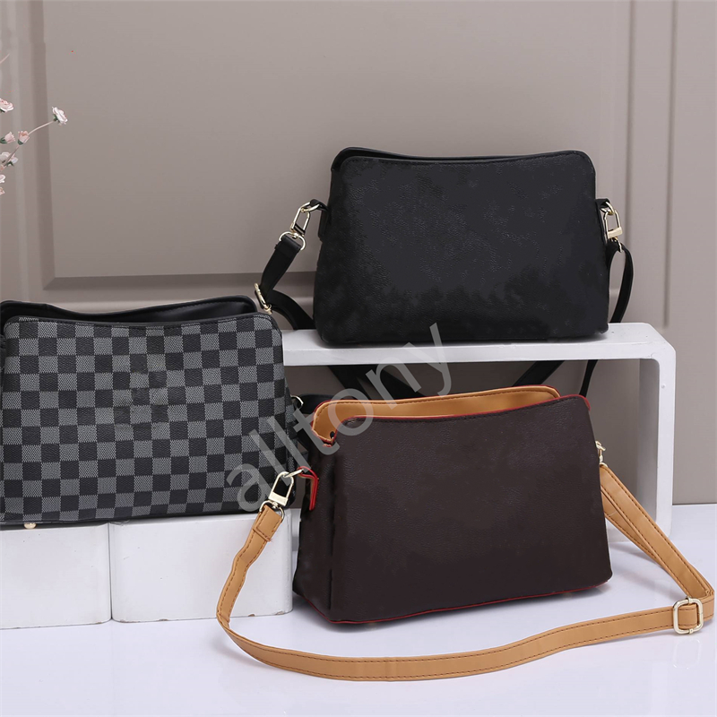 Designer ladies handbag messenger bag style outdoor casual fashion high quality presbyopic one shoulder suitable for all kinds of occasions, Letter brown
Designer ladies handbag messenger bag style outdoor casual fashion high quality presbyopic one shoulder suitable for all kinds of occasions, Letter brown