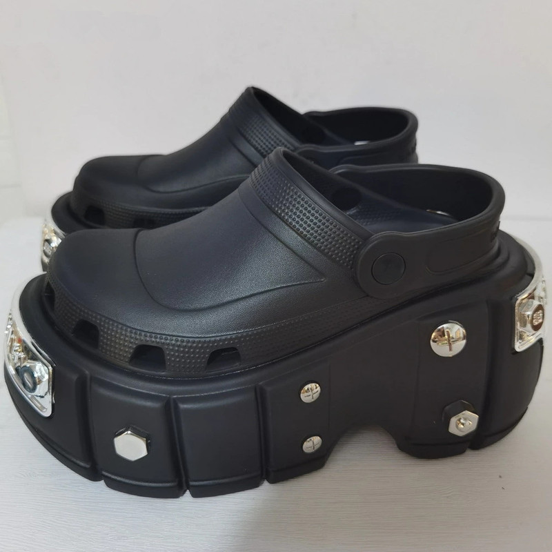 Men's Slippers Unisex Thick Sole Platform EVA Mules Metal Screw Covered Toe Chunky Sole Clogs Lover's Shoes Slipper, Black
Men's Slippers Unisex Thick Sole Platform EVA Mules Metal Screw Covered Toe Chunky Sole Clogs Lover's Shoes Slipper, Black