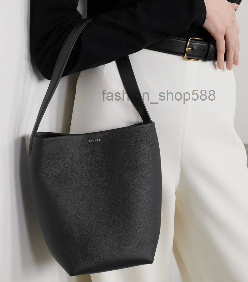 Evening Bags 2022 Spring The Row N/S Park Medium Size Cowhide Classic Tote designer bag
Evening Bags 2022 Spring The Row N/S Park Medium Size Cowhide Classic Tote designer bag