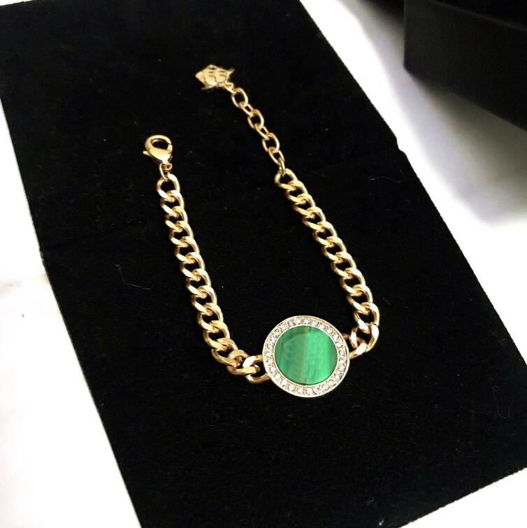 Famous Women multicolor Resin Glue Greece Meander Pattern Chain Necklaces Bracelets Earrings Set Banshee Medusa Portrait 18K Gold plated Designer Jewelry R0298, Golden
Famous Women multicolor Resin Glue Greece Meander Pattern Chain Necklaces Bracelets Earrings Set Banshee Medusa Portrait 18K Gold plated Designer Jewelry R0298, Golden