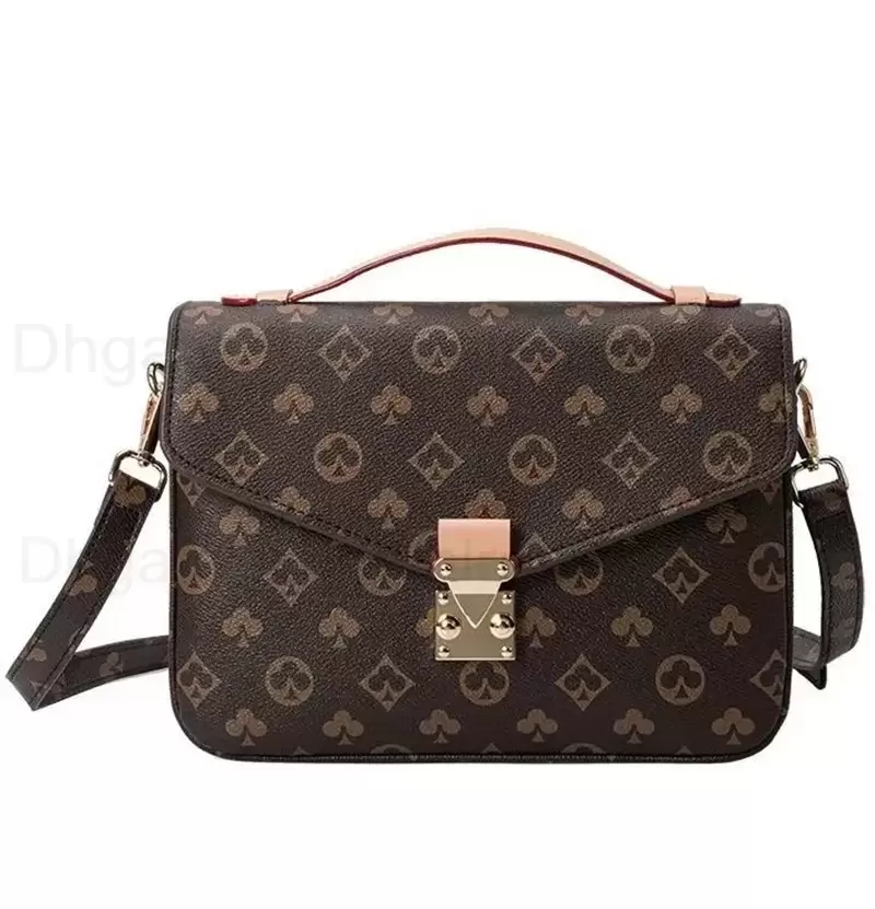 Women Luxurys Designers Bags Messenger Handbag High Quality 2022 Lady Totes Fashion Vintage Printing Shoulder Bag Classic Crossbody Bag Stock Cross body Wallet, Embossed red
Women Luxurys Designers Bags Messenger Handbag High Quality 2022 Lady Totes Fashion Vintage Printing Shoulder Bag Classic Crossbody Bag Stock Cross body Wallet, Embossed red