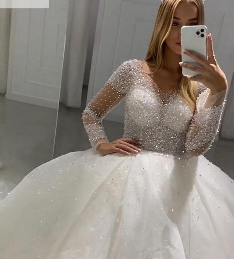 Arabic Dubai Wedding Dress Ball Gowns Glitter Tulle Sheer V-neck Beads Bride Dresses Robe De Mariee Long Sleeves Vestidos De Noiva
