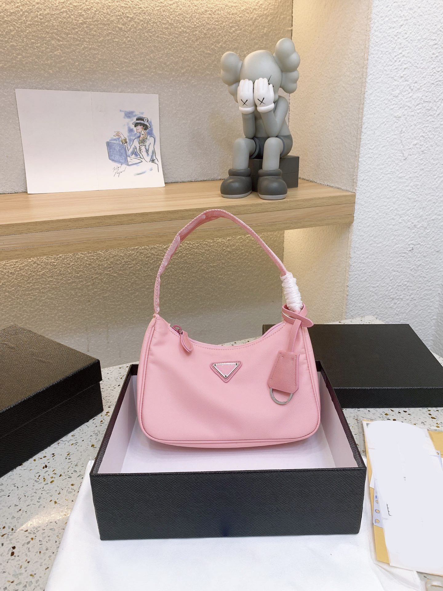 Cleo bags Hobo Designer 2005 Shoulder bag Re-Nylon Re-Edition Lady New famous Handbags womens Classic Crossbody Fashion Purses Top quality, Colour 10
Cleo bags Hobo Designer 2005 Shoulder bag Re-Nylon Re-Edition Lady New famous Handbags womens Classic Crossbody Fashion Purses Top quality, Colour 10