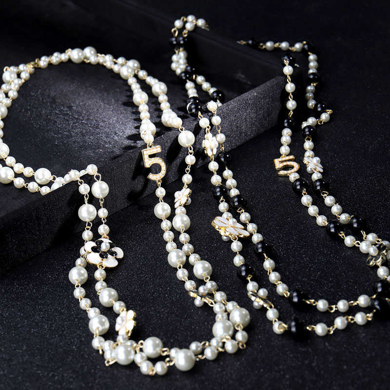 Women Long Chains Layered Pearl Beaded Necklace Collares de moda Number 5 Flower Party Jewelry