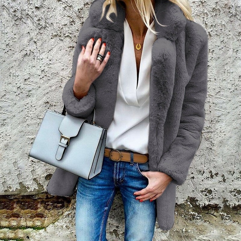 Solid color long-sleeved lapel women's fluffy coat 220818